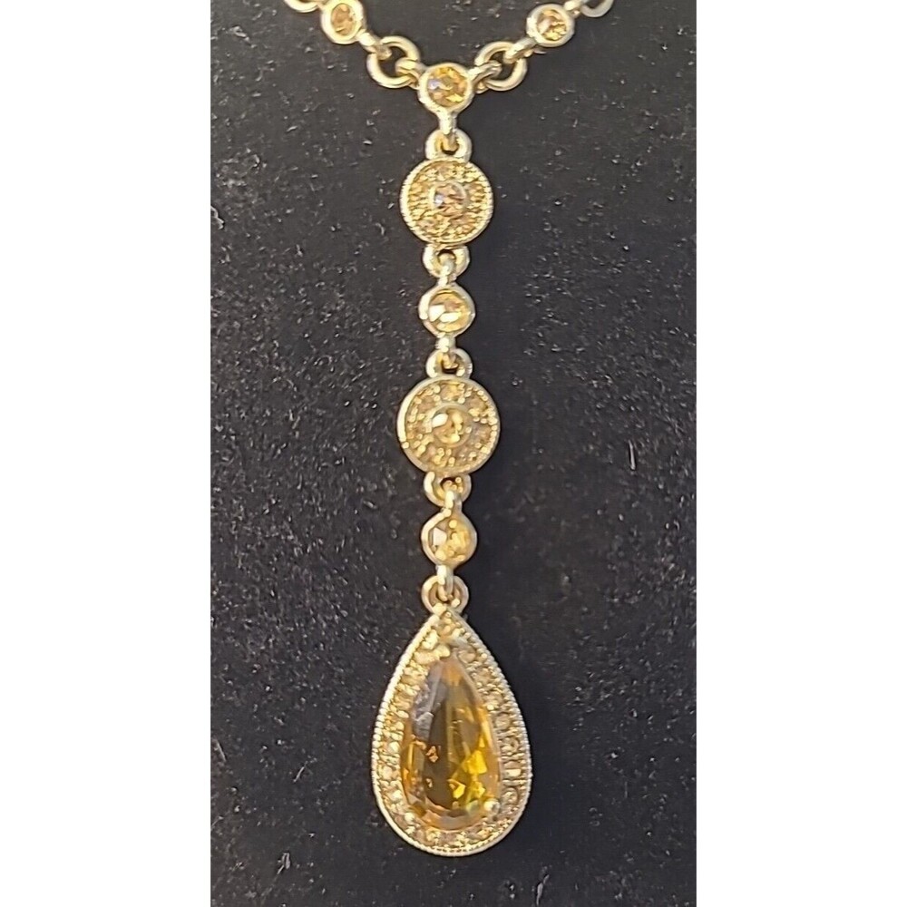 Vintage Monet Gold Tone Pendant Necklace